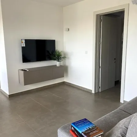 The Valley Collection - A22 Xagħra