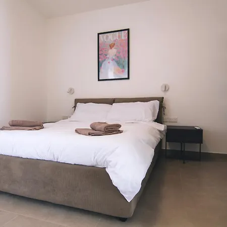 The Valley Collection - A22 Apartment