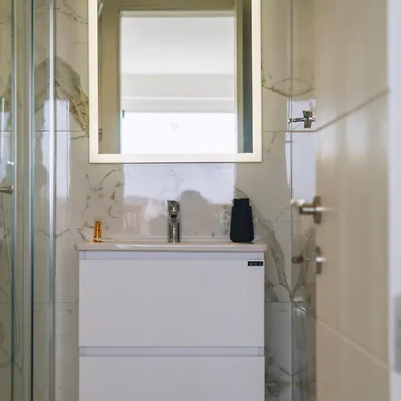 The Valley Collection - A22 *