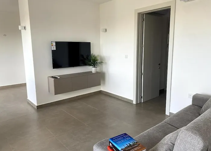 The Valley Collection - A22 Xagħra